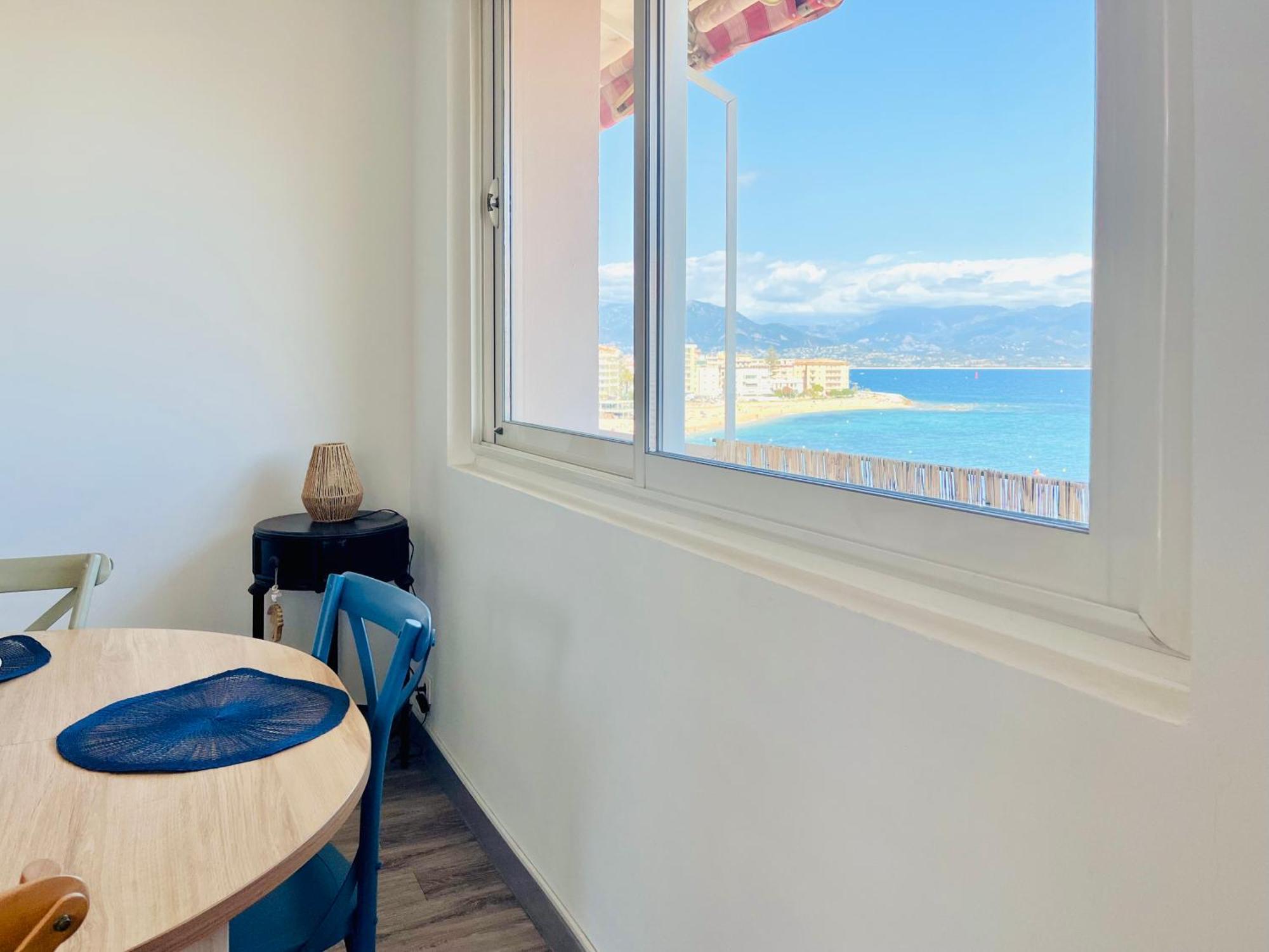 Front De Mer Beau T3 Climatise Balcon Parking Ajaccio 阿雅克肖 外观 照片